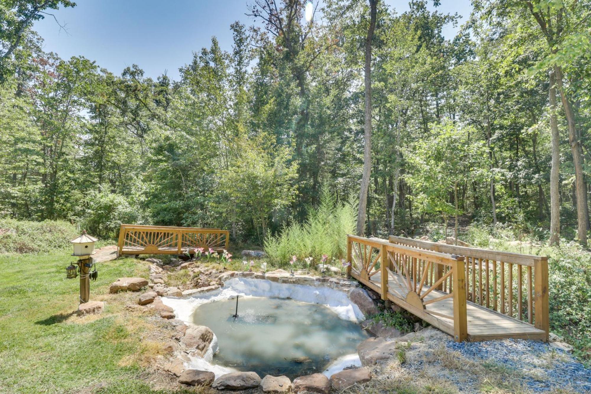 Pet Friendly Garnerland Home With Deck And Porch! 卢雷 外观 照片